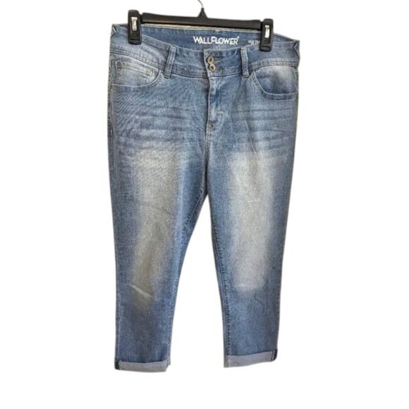 Wallflower The Ultra Fit Roll Cuff Cropped Jeans NWOT - Picture 1 of 4